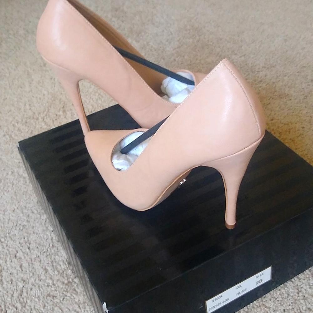 Victoria secret size 9 women's stiletto pump